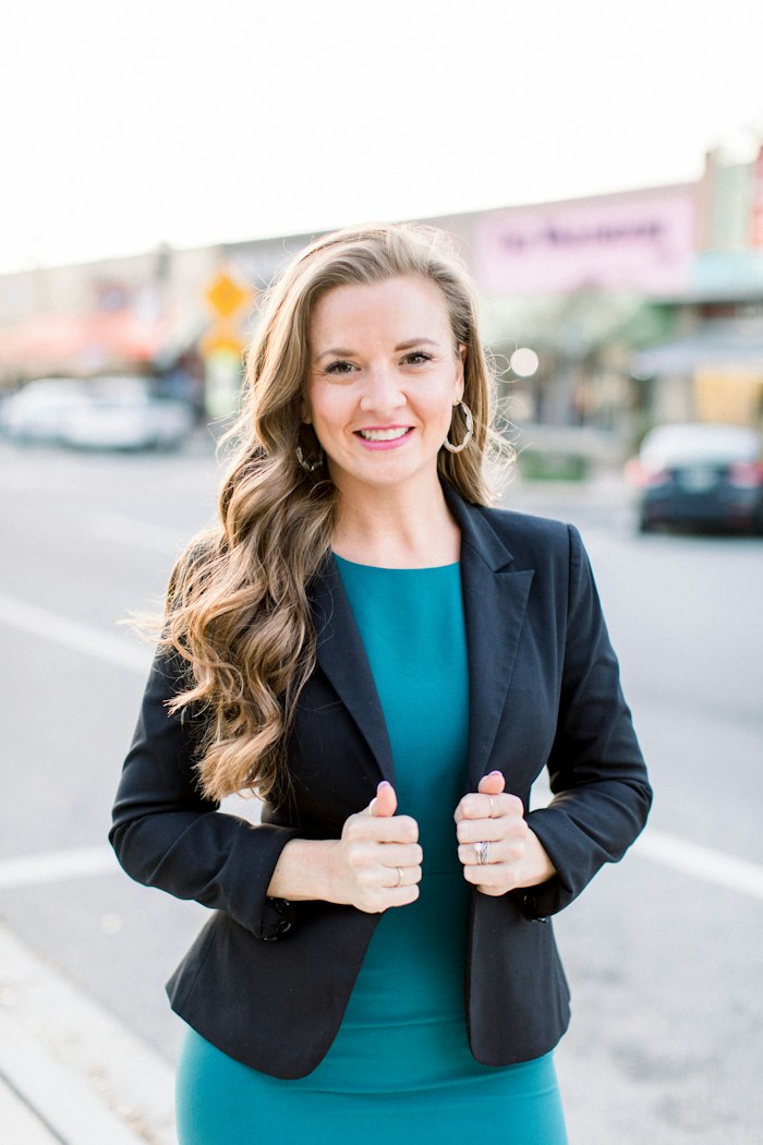 Porträt Dr. Annika Merzbach